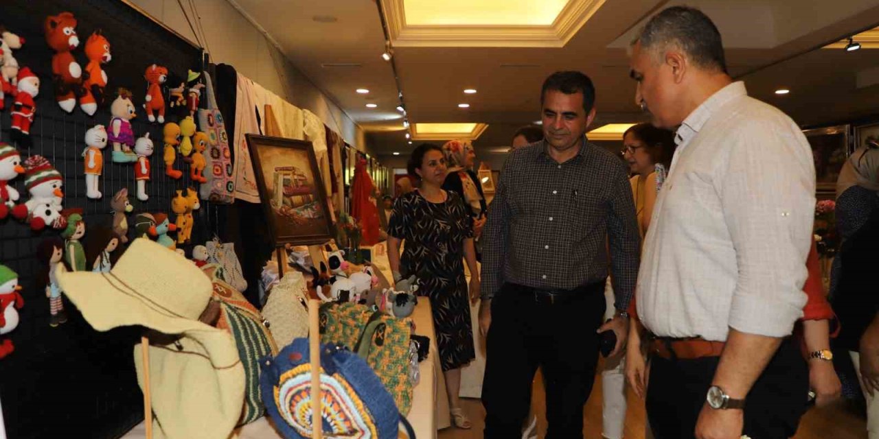 Alanya’da “üreten Ellerden Bir Tutam Mutluluk” Sergisi Açıldı