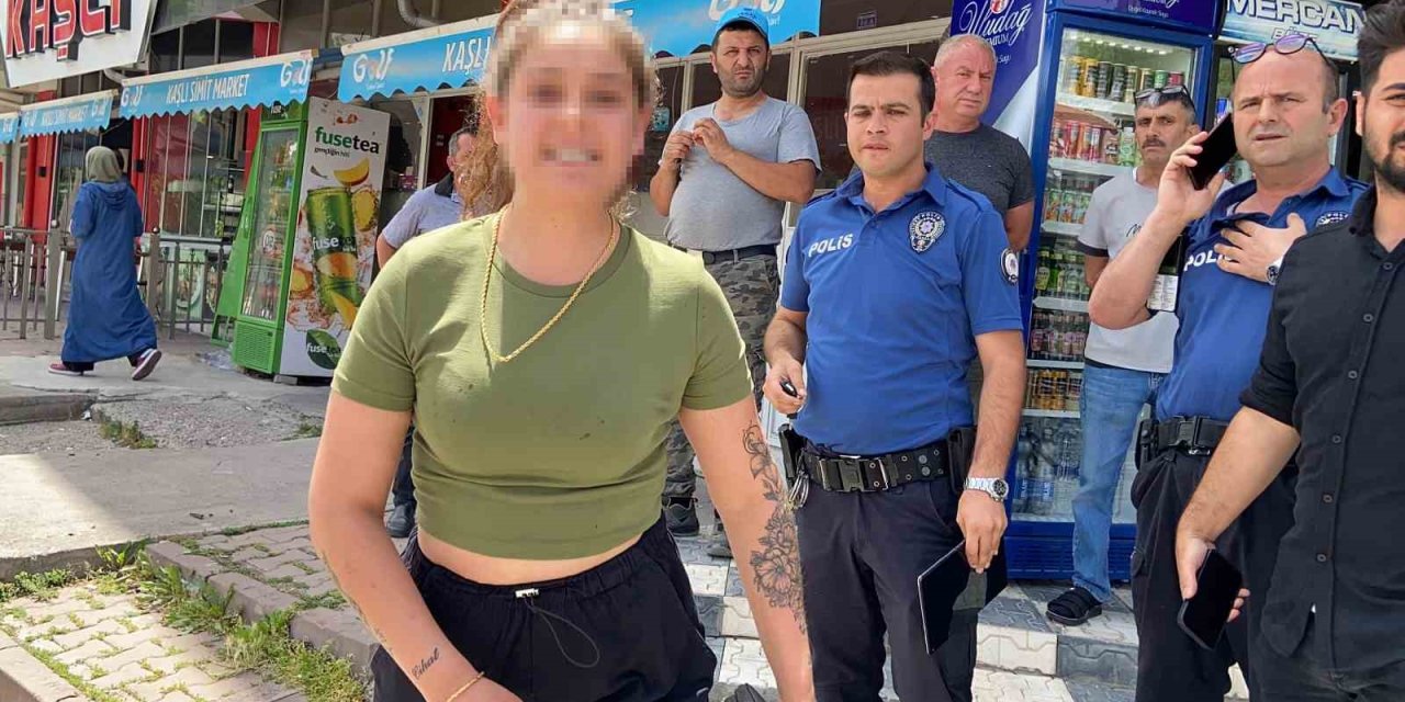 Alkollü Araç Kullanıp Kaza Yaptı, Sinirini Basın Mensuplarından Çıkardı