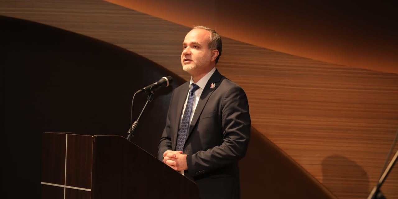 Temalı Türk Dünyası Araştırmaları Sempozyumu Bakü’de Düzenlendi