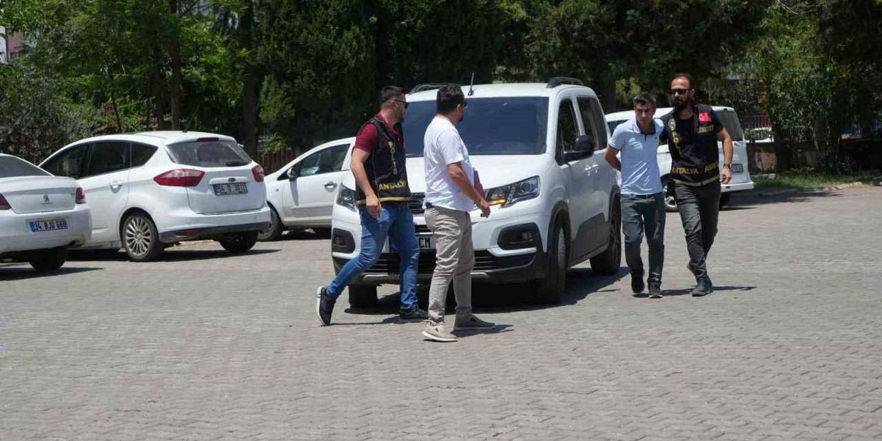 Antalya’da Güvenlik Görevlisini Öldüren Zanlı Tutuklandı