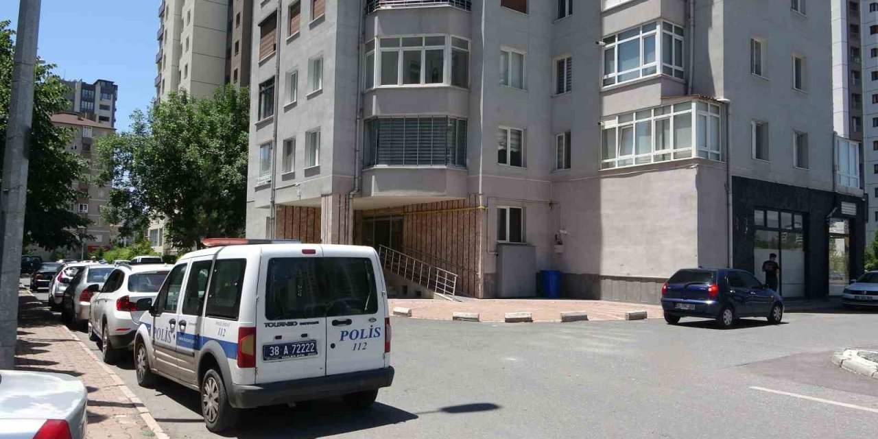 Bayramları Hüzne Dönüştü: 57 Yaşındaki Şahıs Evinde Ölü Bulundu