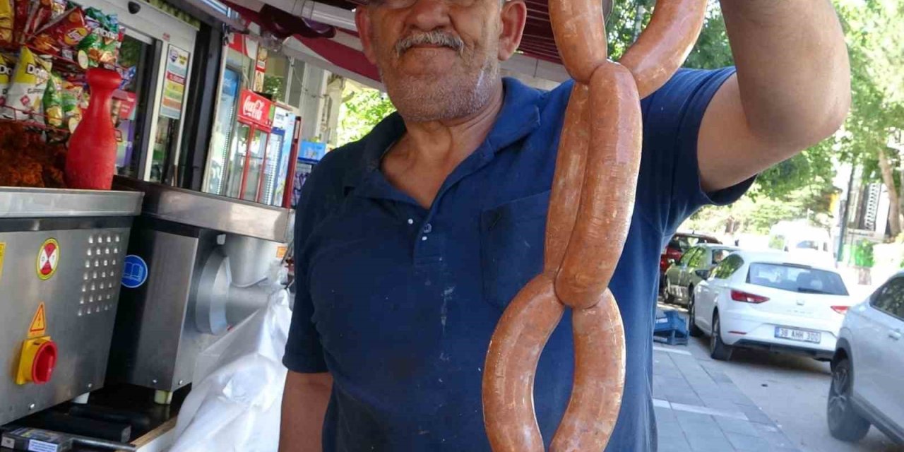 Kayseri’de Kurban Etleri Sucuk Oluyor
