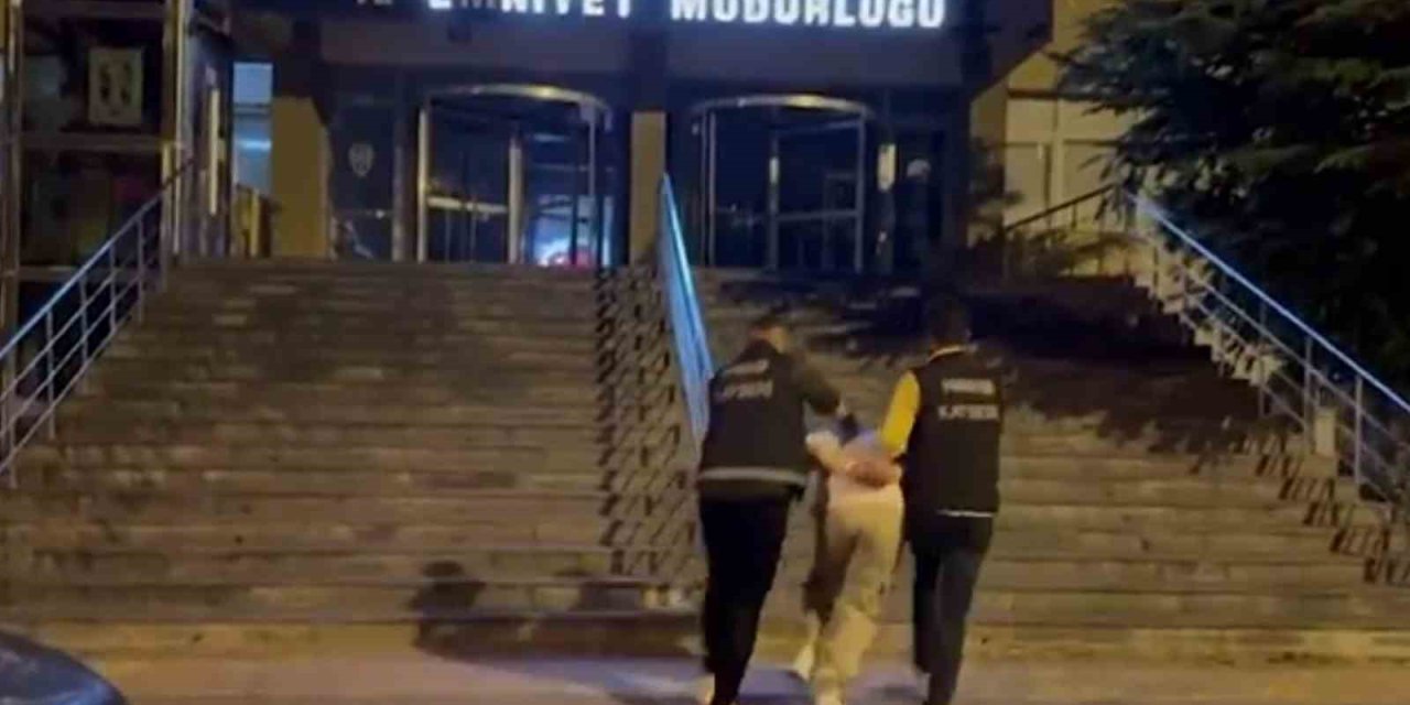 Getirdiği Uyuşturucuyu Satamadan Yakalandı