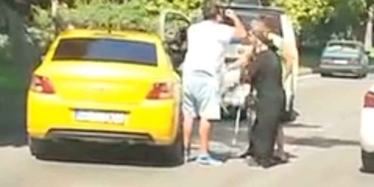 Korumak İstediği Yolcu Taksisi İle Son Sürat Uzaklaştı, Şoför Arkasından Bakakaldı