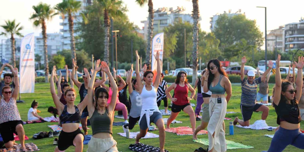 Antalya Büyükşehir’den Dünya Yoga Günü’ne Özel Etkinlik