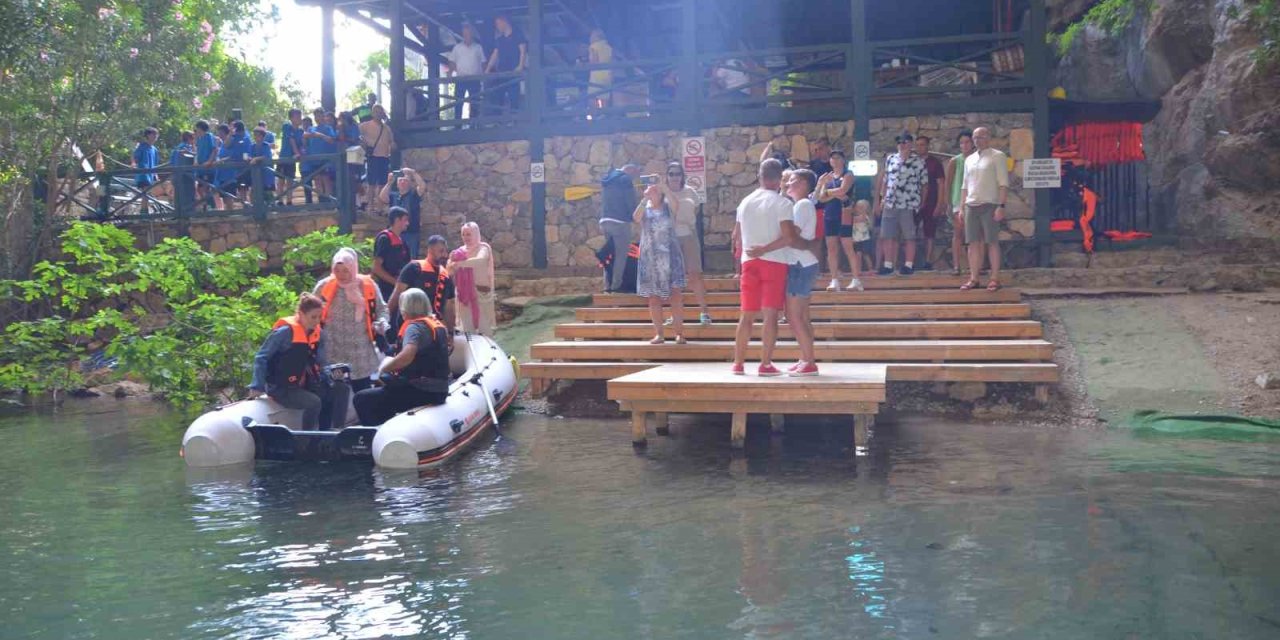 Altınbeşik Mağarası’nı Bayram Tatilinde 13 Bin Kişi Ziyaret Etti