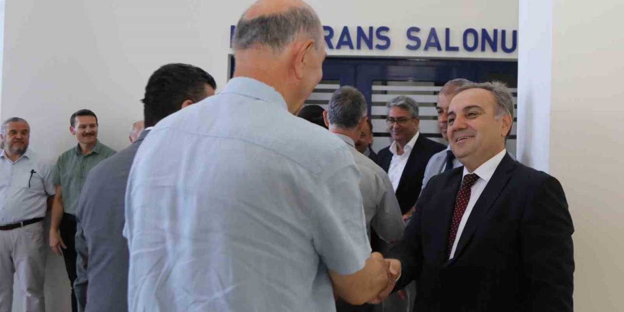 Erü’de Bayramlaşma Töreni Düzenlendi