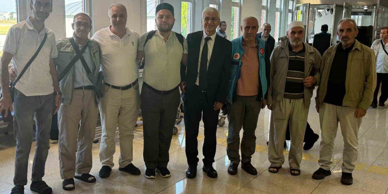 Eskişehir’den Yola Çıkan İlk Hac Kafilesi Yurda Döndü