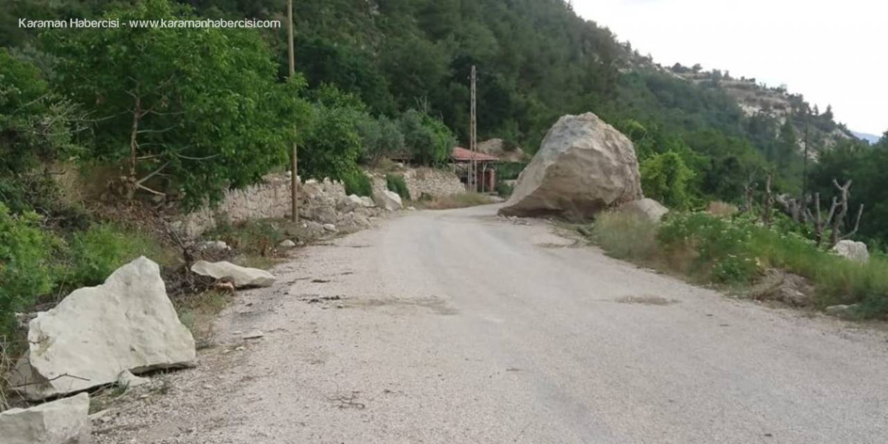 Karaman Ermenek'te Kopan Kaya Parçaları Korkutuyor