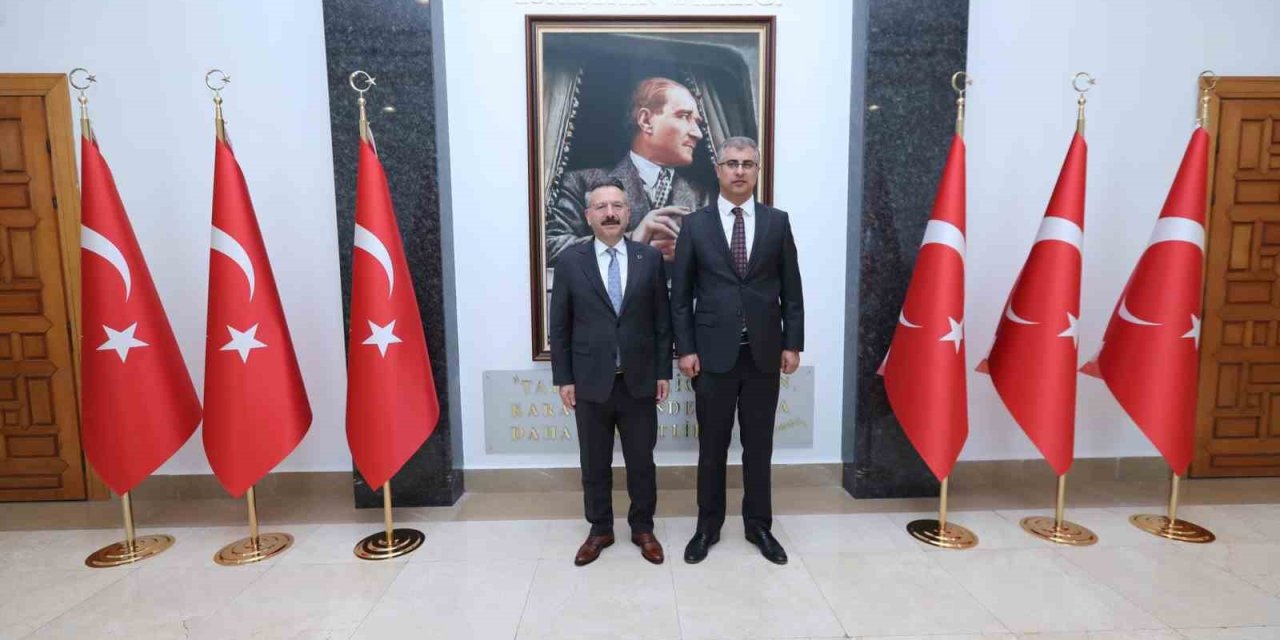 Isparta’ya Atanan Ağır Ceza Mahkemesi Başkanı Tünay’dan Vali Aksoy’a Veda Ziyareti