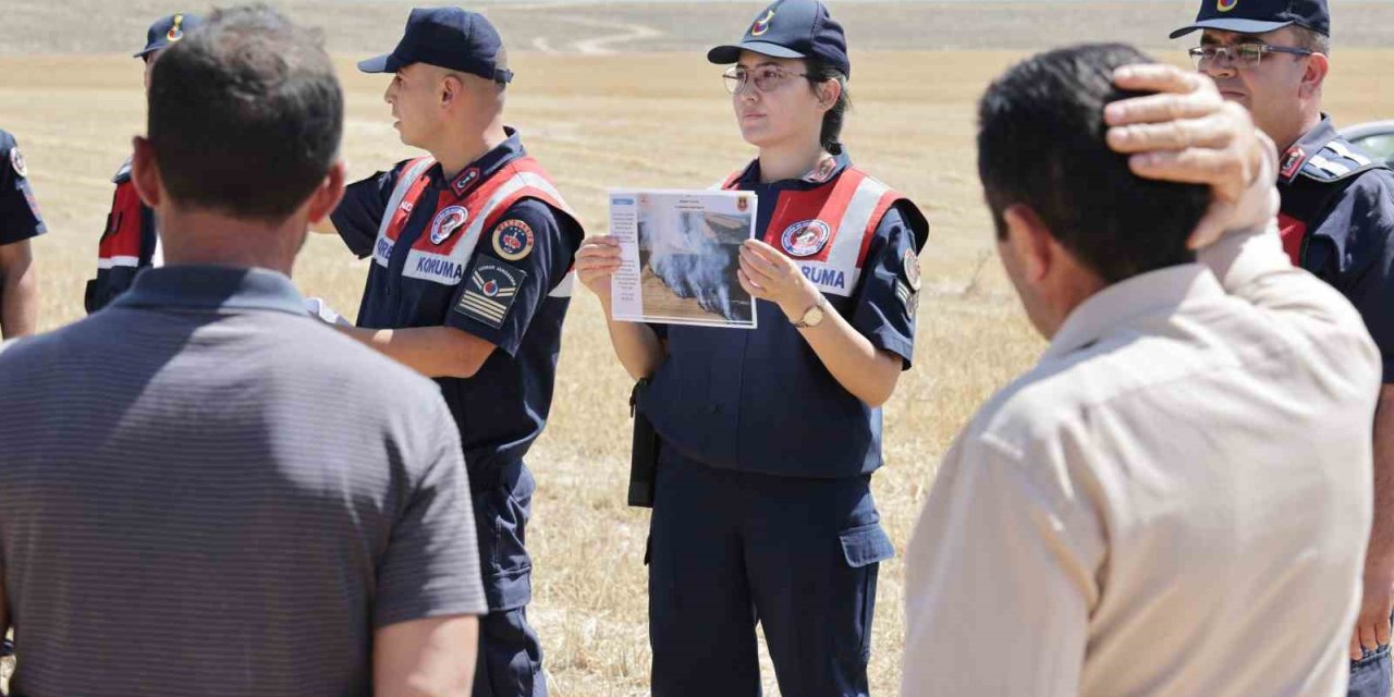 Anız Yangınlarına Karşı Jandarma 24 Saat Eğitim Ve Denetimde