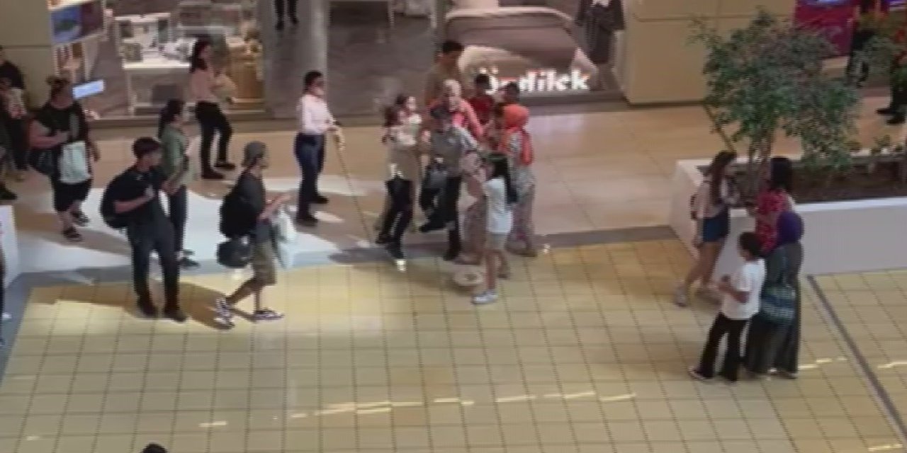 Kayseri Park Avm’de Kadınlar Birbirine Girdi