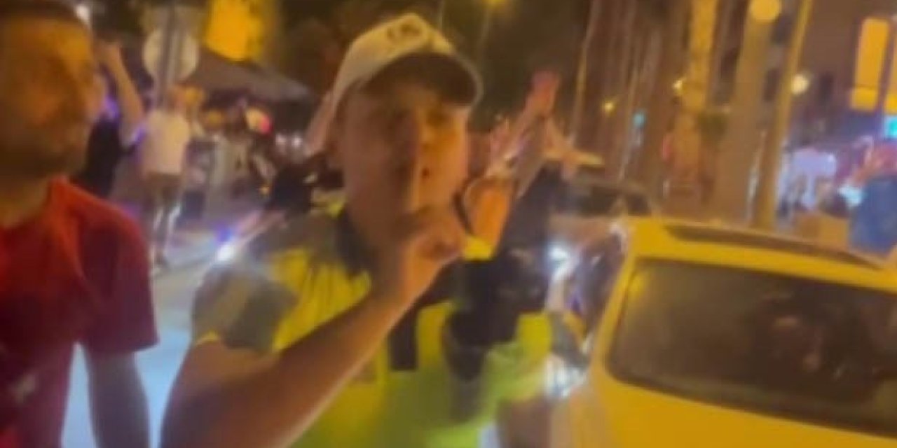 Trafik Polisi Vatandaşın Galibiyet Coşkusuna Üçlü Çektirerek Ortak Oldu