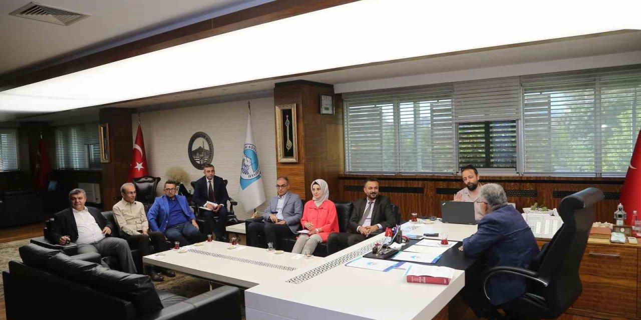 Başkan Büyükkılıç’a "il Halk Kütüphanesi" Sunumu