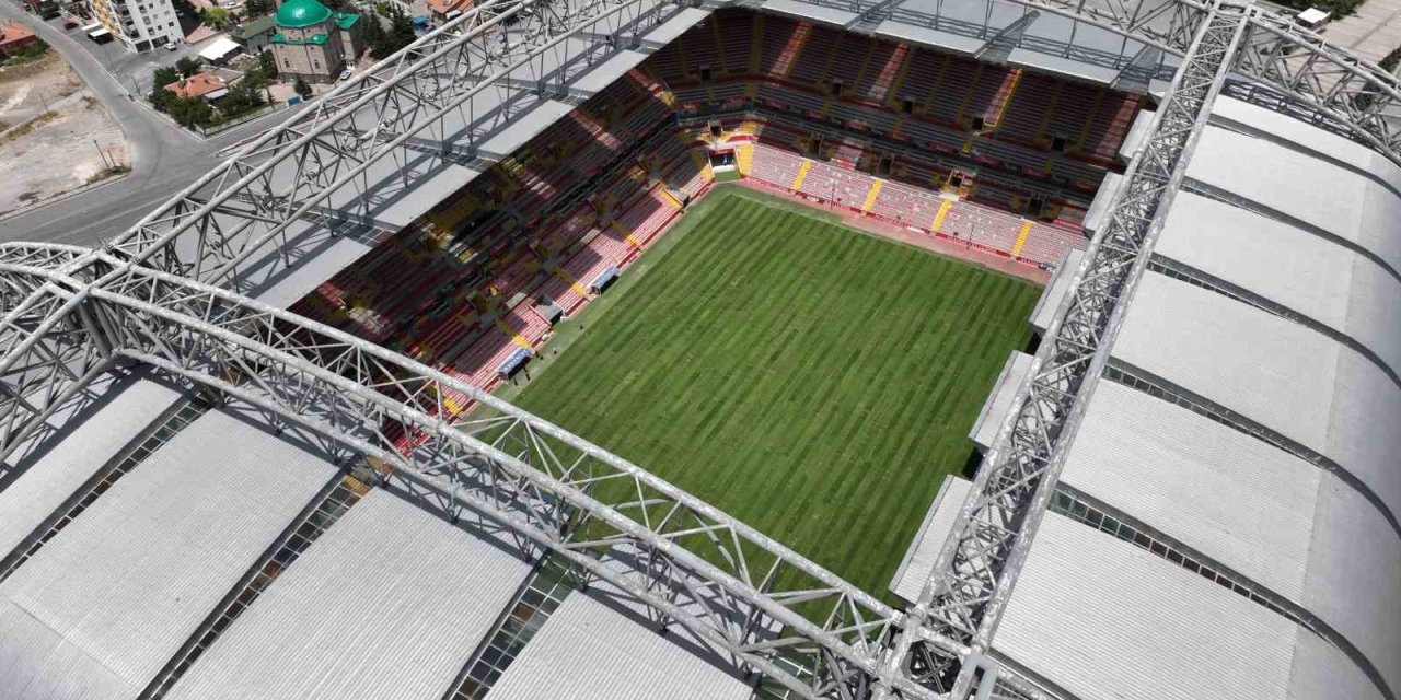 Kayseri Stadyumu Yeni Sezona Hazır