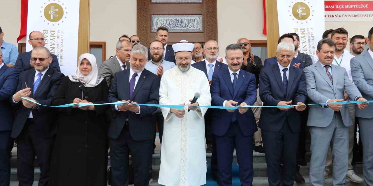 Diyanet İşleri Başkanı Erbaş, Eskişehir Teknik Üniversitesi Camii Açışına Katıldı