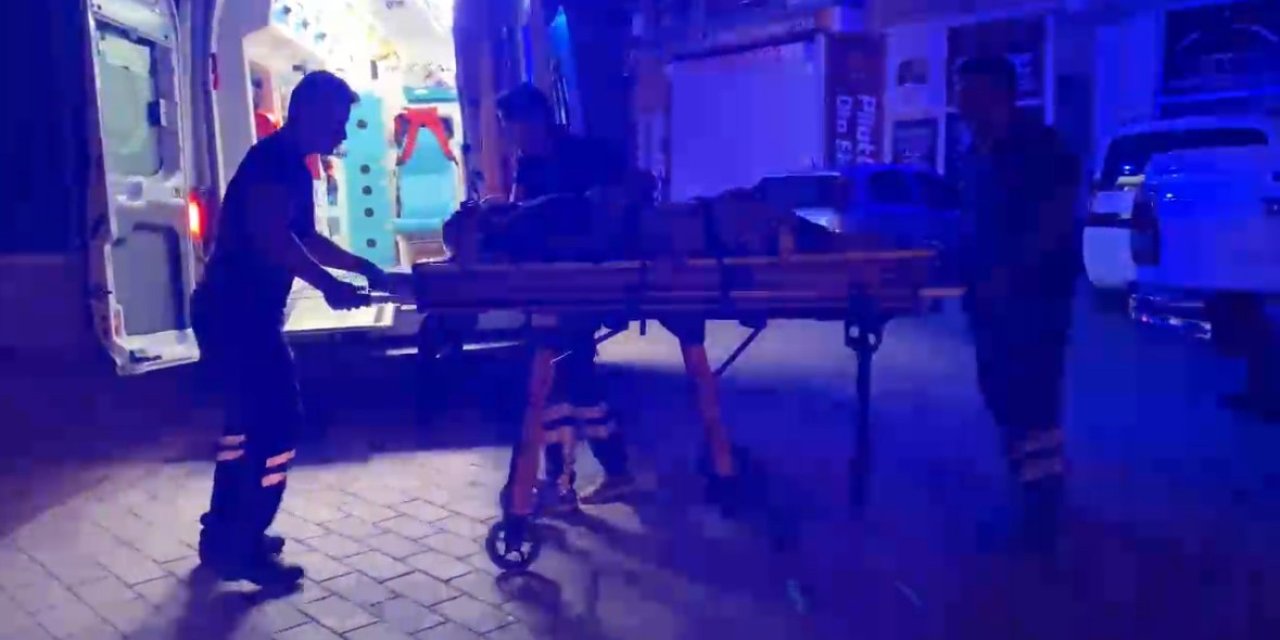 Balkondan Düşen 91 Yaşındaki Adam Hayatını Kaybetti