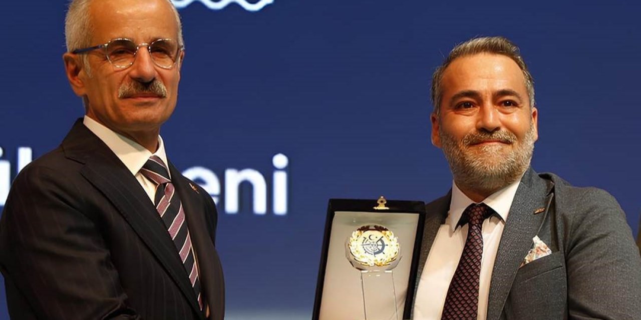 Mersin Uluslararası Limanı’na ’en Çok Yük Elleçleyen Liman Tesisi’ Ödülü