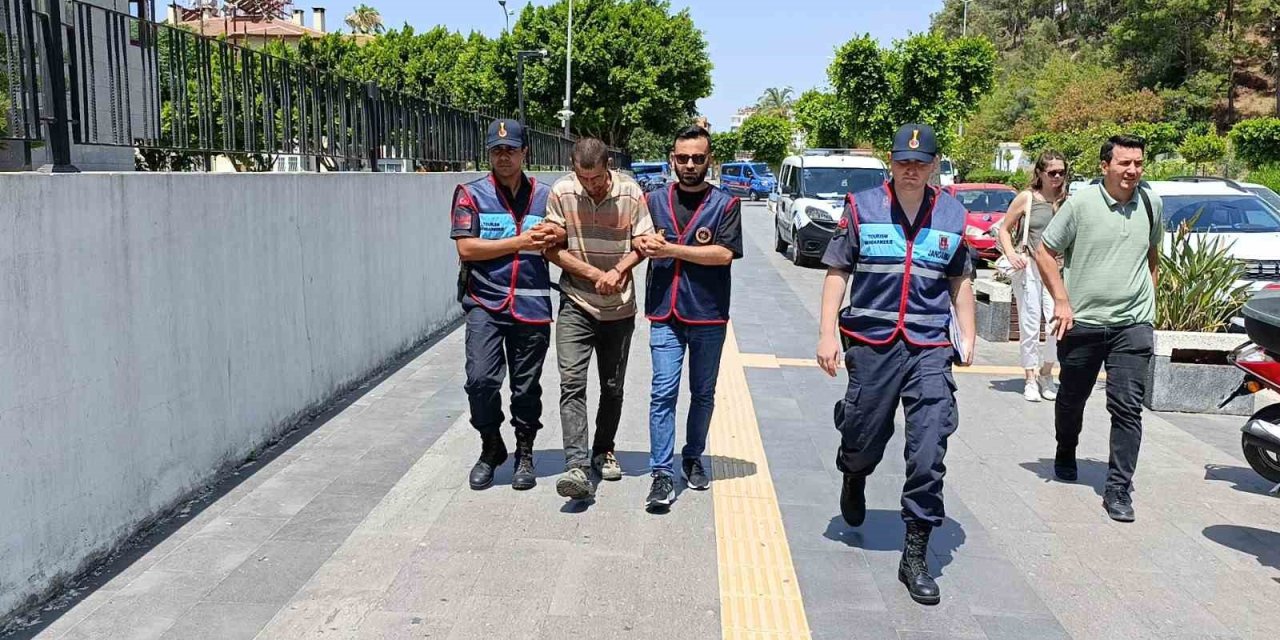 Ormancıya Kızıp Orman Yakan Çoban, Jandarmadan Kaçamadı