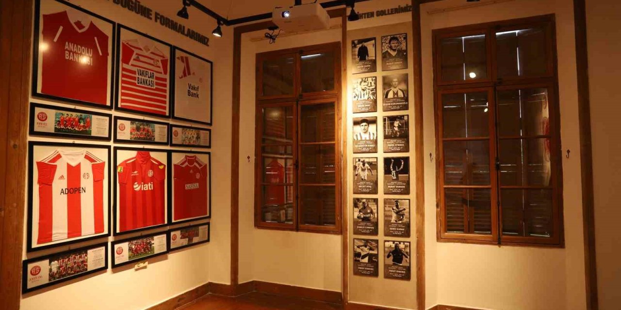 Antalyaspor Tarihi Tanıtım Salonu Ziyarete Açıldı
