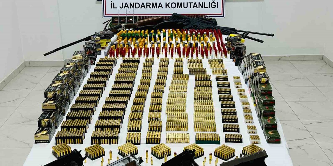 Ev Değil Mühimmat Deposu