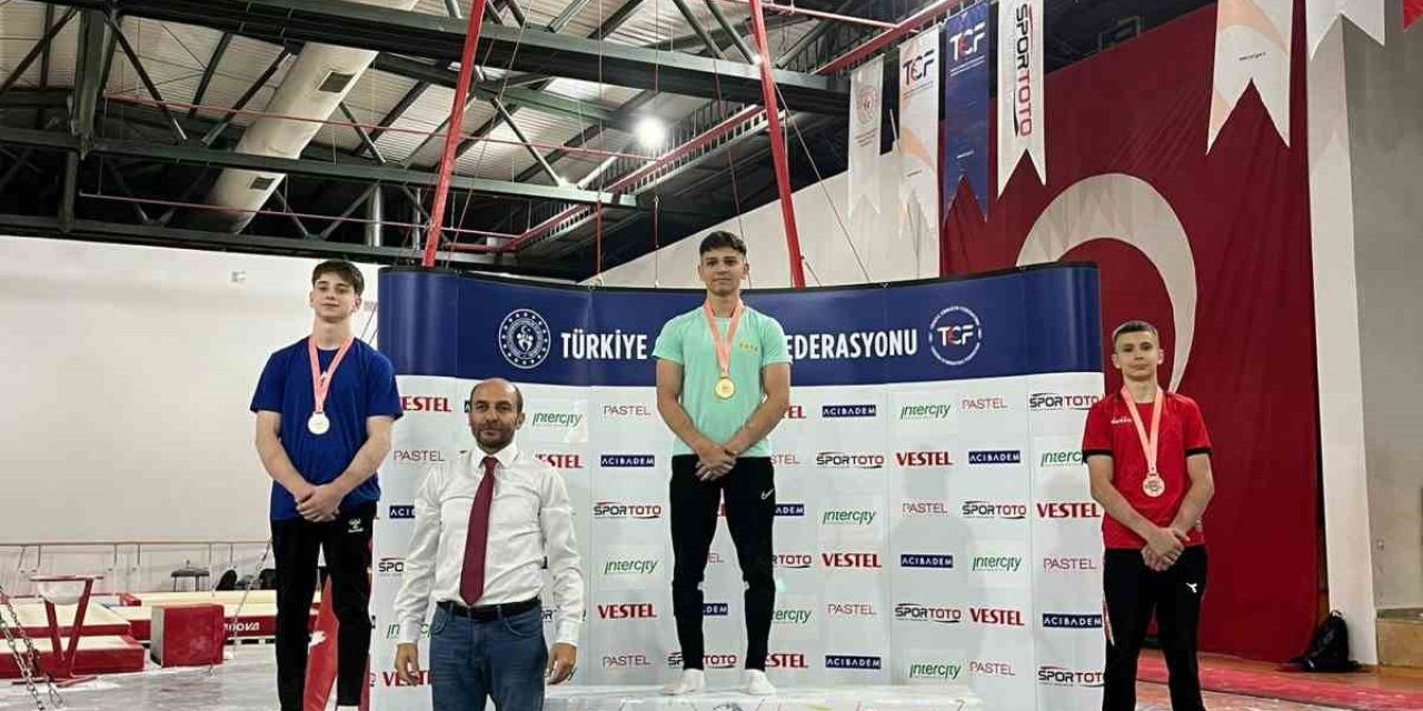 Kayseri Tohm Sporcularından 11 Madalya