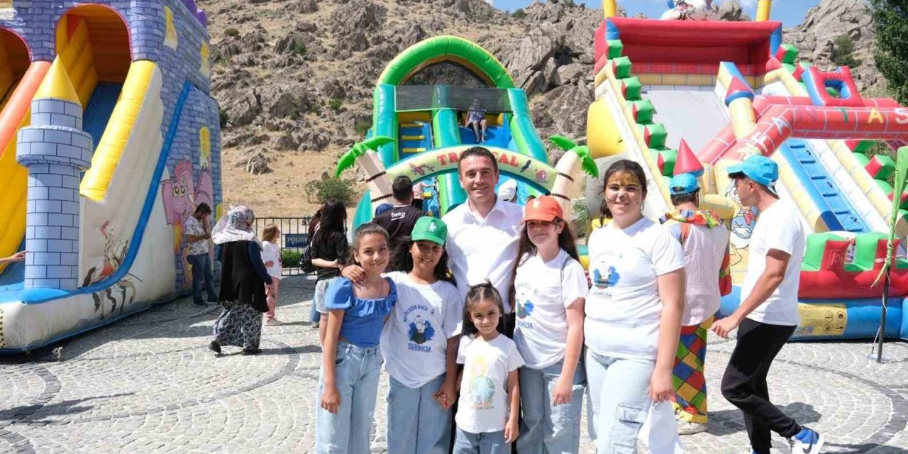 Sivrihisar’da Çocuklar Doyasıya Eğleniyor