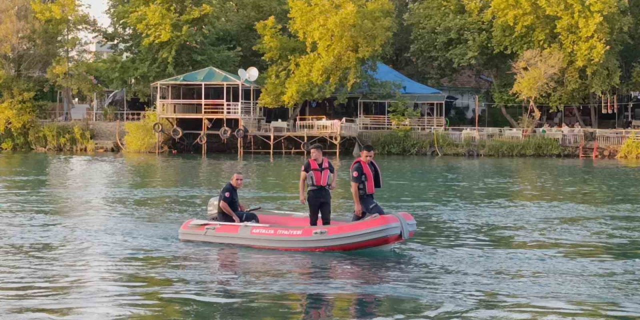 Irmakta Kayıp İhbarı İtfaiye Ve Polisi Alarma Geçirdi, Gölde Aranırken Evde Çıktı