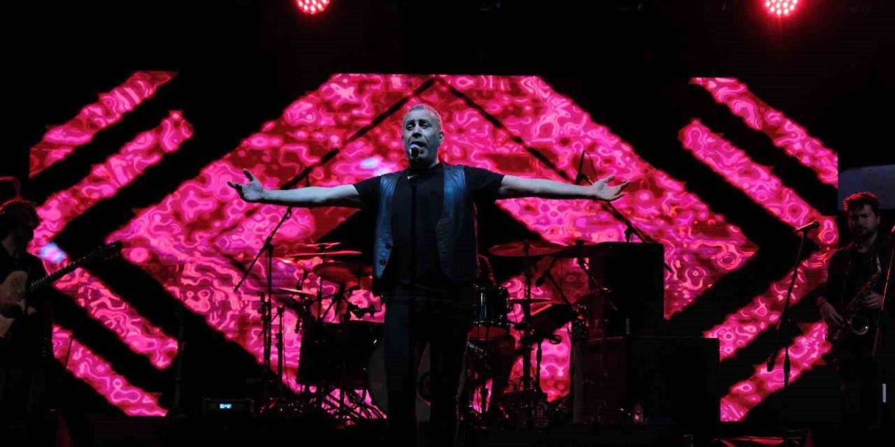 Haluk Levent Sivrihisar’da Unutulmaz Bir Gece Yaşattı