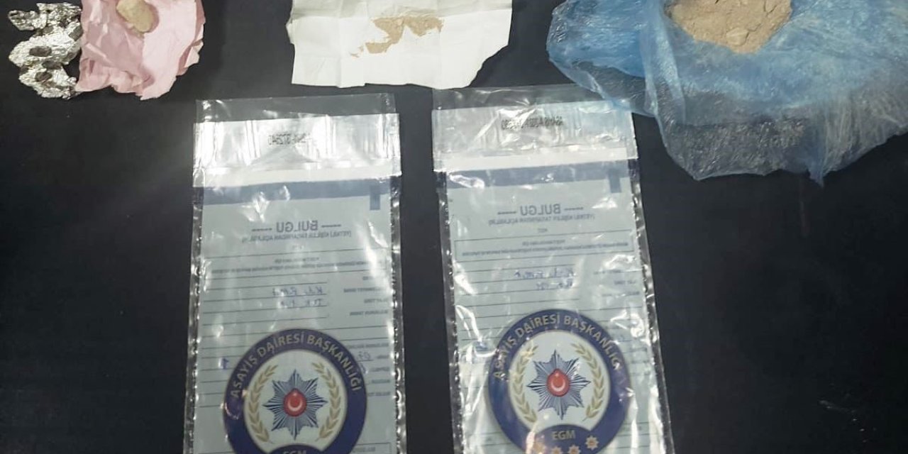 Polisin Durduğu Otomobilden Uyuşturucu Çıktı: 2 Tutuklama