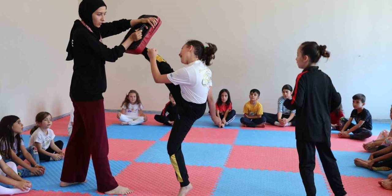 Başkan Altay: "tüm Çabamız Güçlü Bir Gençlik İçin"