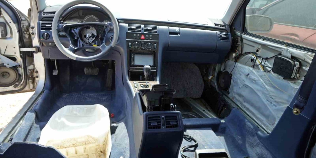 Hacizli Araçlarda ’şüpheli Araç’ Kurnazlığı: “tüm Koltukları Söküp Bidonu Koltuk Yapmışlar”