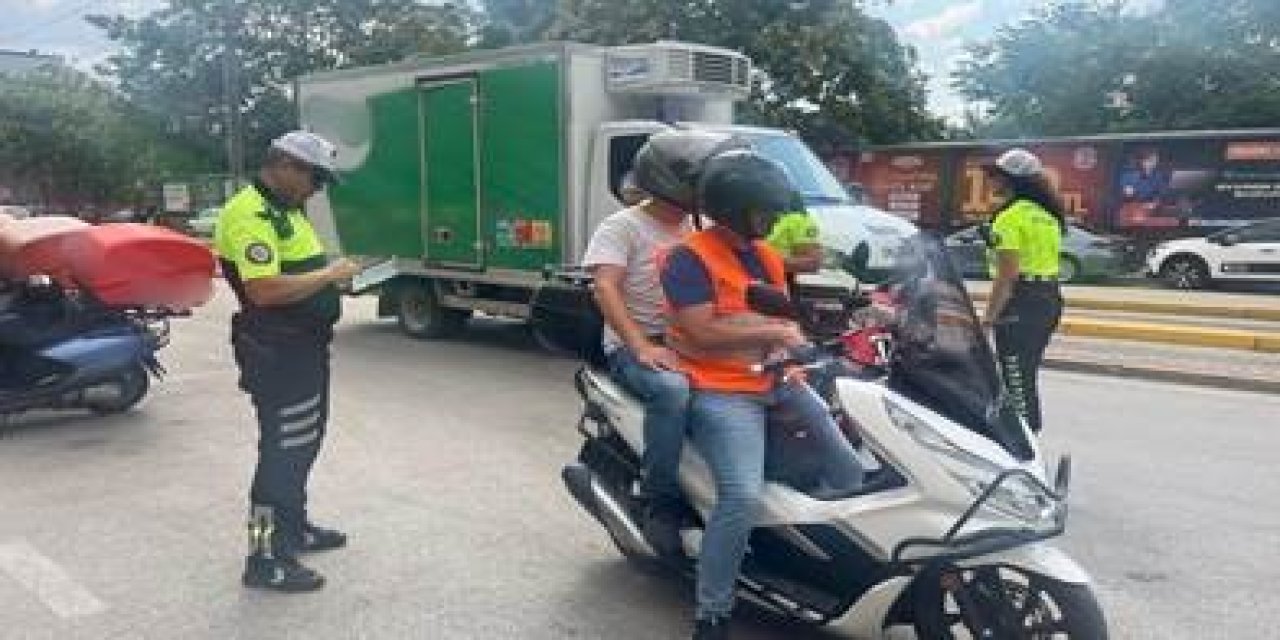 Polisin Trafik Denetiminde Kusurlu 47 Sürücü Ve Araca İşlem Yapıldı