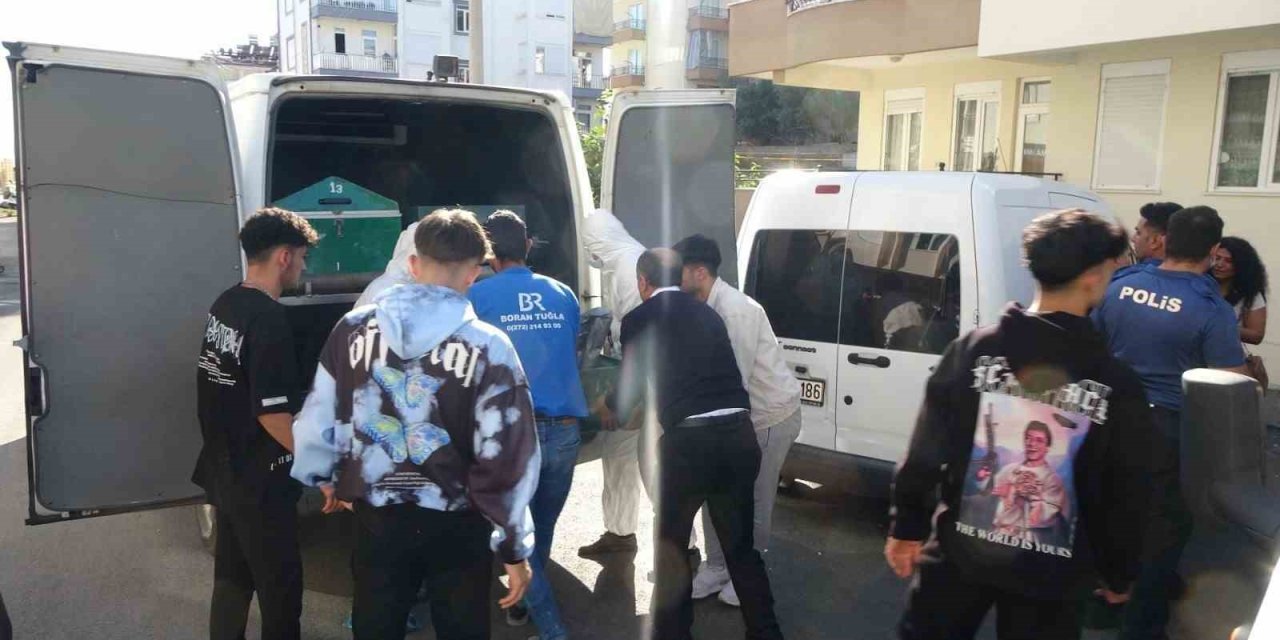 Aynur Çiçek’in Cinayet Zanlısına Ağırlaştırılmış Müebbet Hapis Cezası