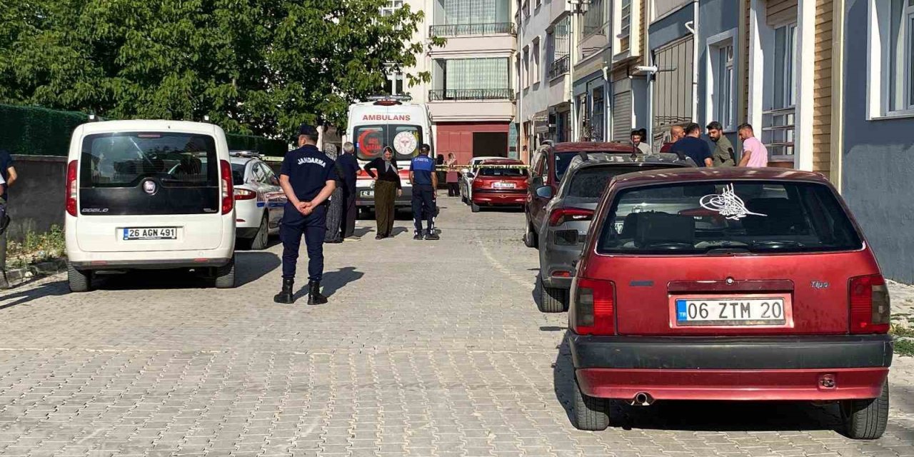 Dün Yangında Ölen Annenin Aranan Kızı Ölü Bulundu