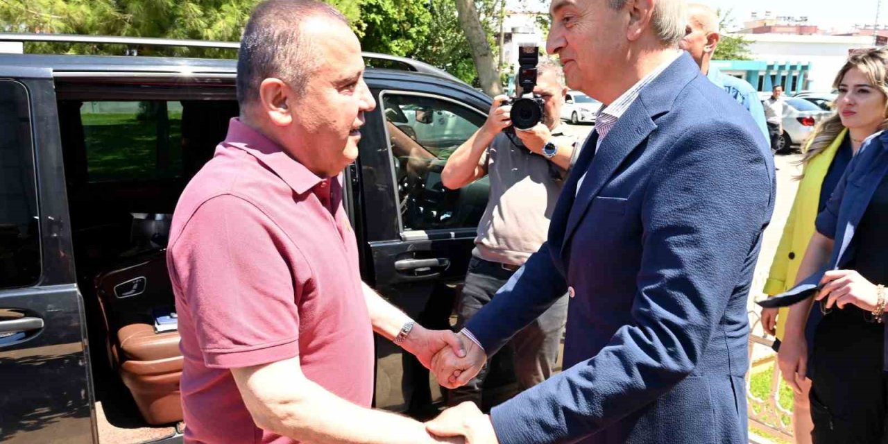 Böcek Ve Kocagöz’den ‘hizmet’ Mesajı