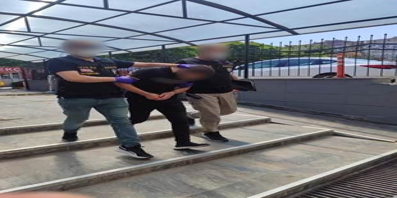 Parkta Spor Yapan Vatandaşın Cep Telefonunu Çalan Şüpheli Yakalandı