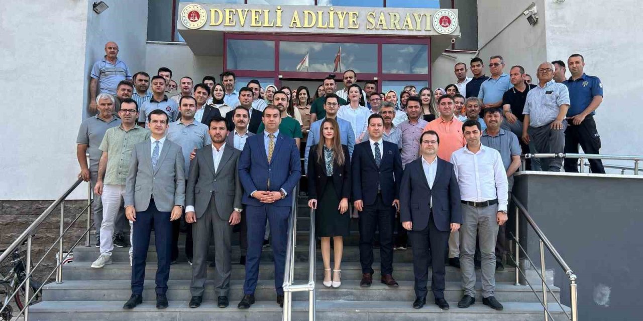 Develi Sevilen Savcısına Veda Etti