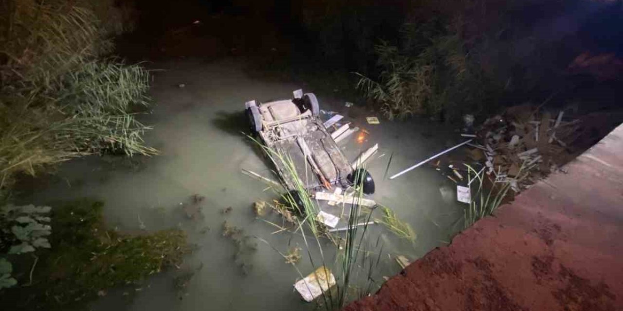 Manavgat’ta Otomobil Kanala Uçtu: 1 Ölü, 4 Yaralı