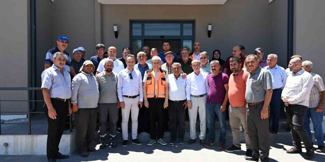 Başköy Mahallesi’ne Çim Saha Yapılacak