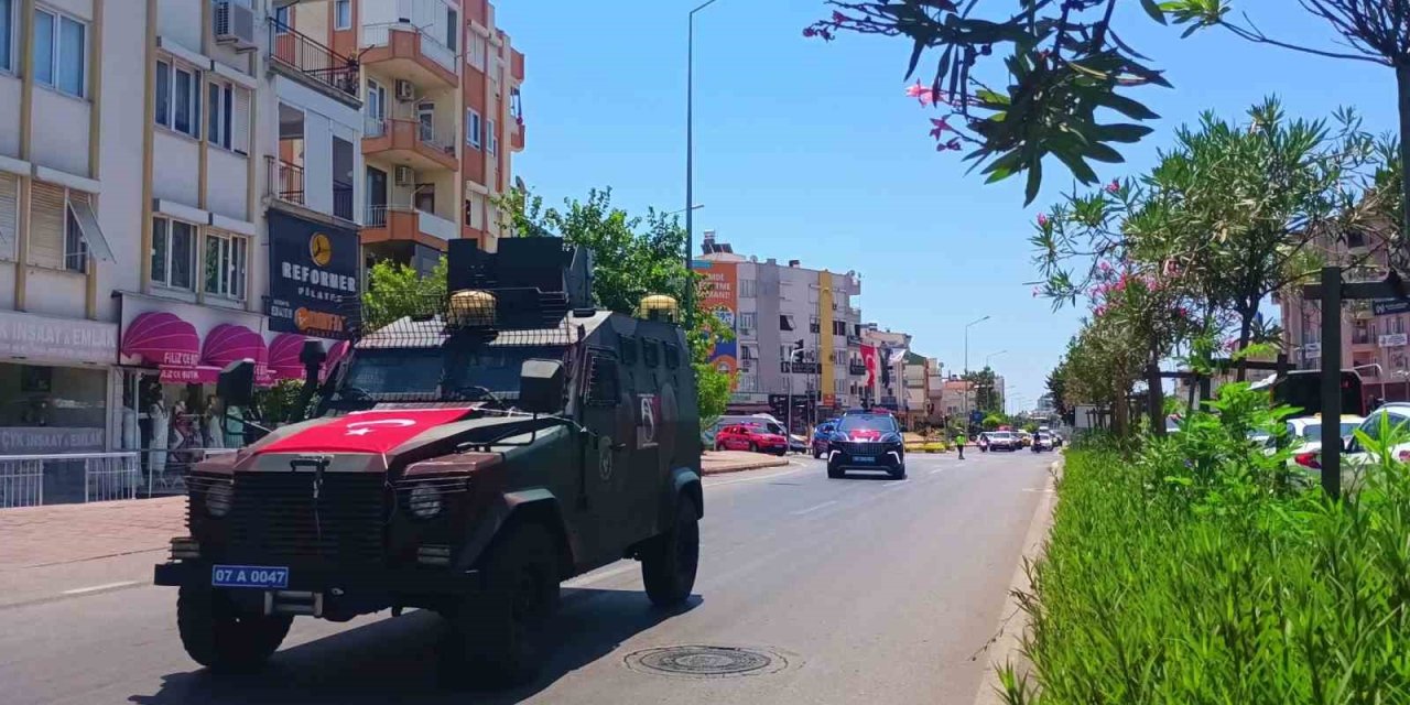 Polis, Jandarma Ve Sahil Güvenlik’ten 15 Temmuz Korteji