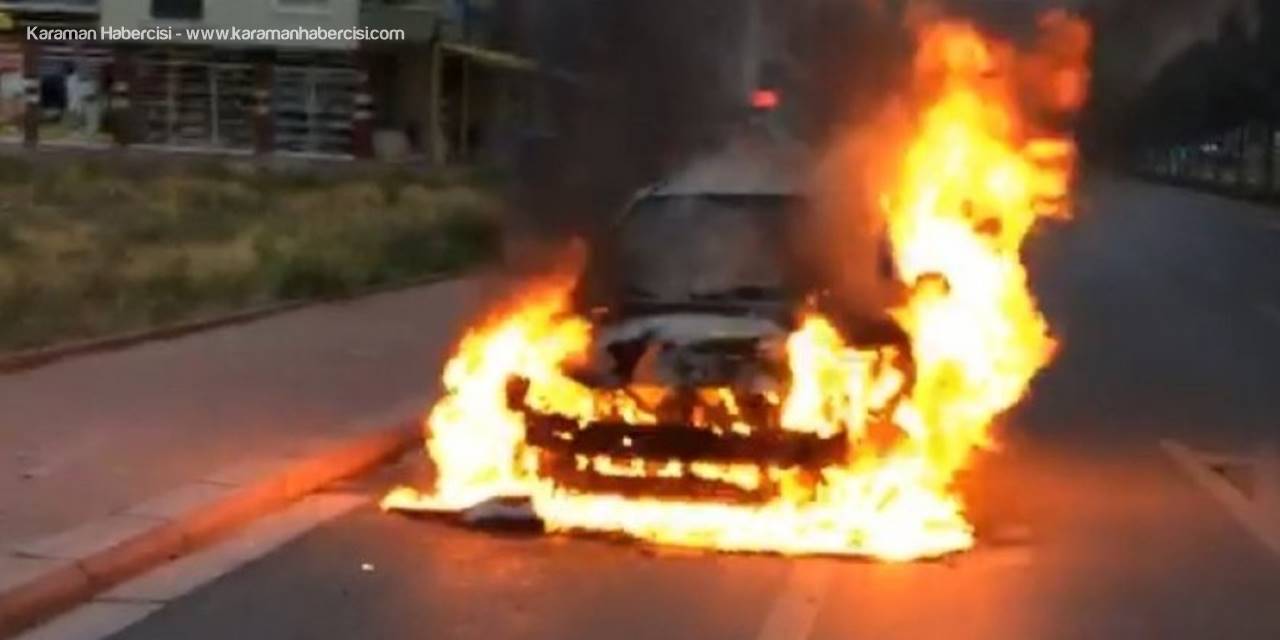 Konya’da Seyir Halindeki Otomobil Alev Topuna Döndü
