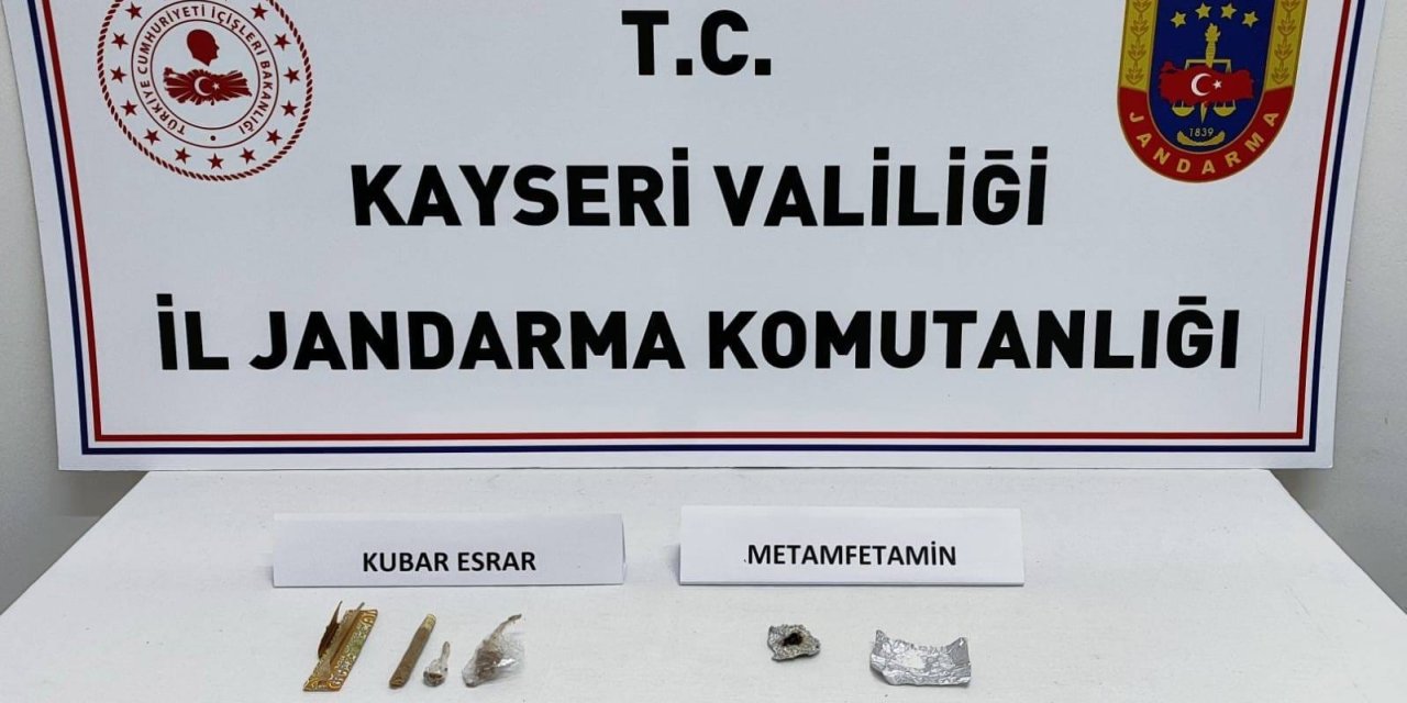 Hareketlerinden Şüphelenilen Şahıslardan Uyuşturucu Çıktı