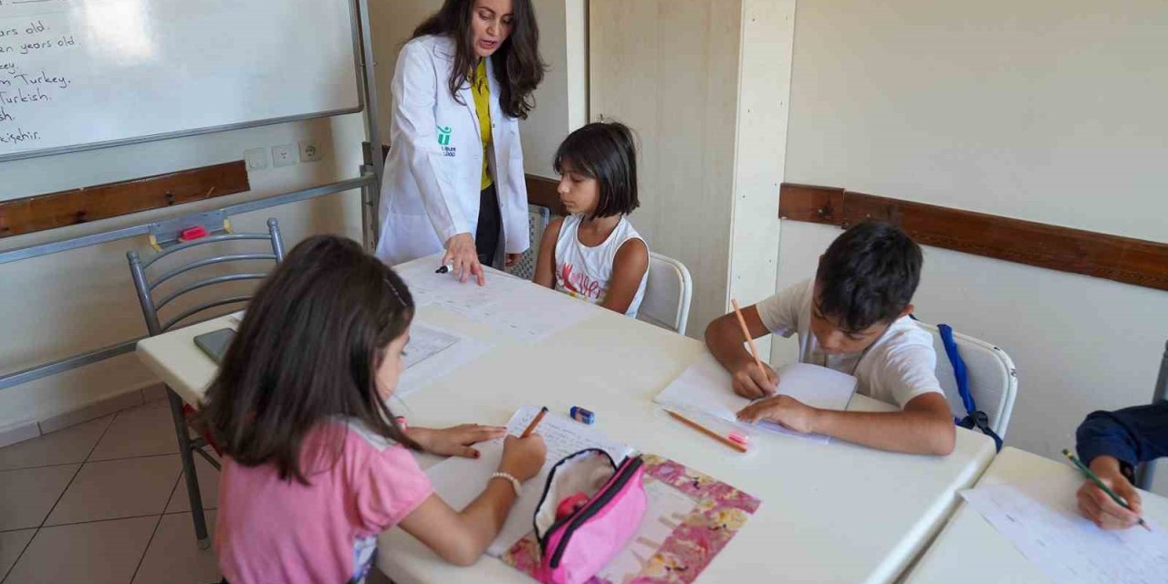 Çocuklar Yaz Tatillerini Tepebaşı’nda Değerlendiriyorlar