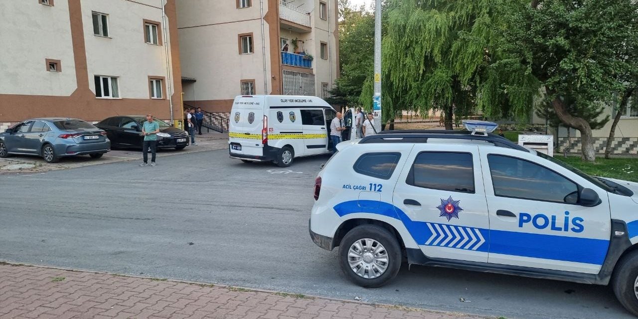 Kayseri’de Şişeli Silahlı Kavga: 2 Yaralı