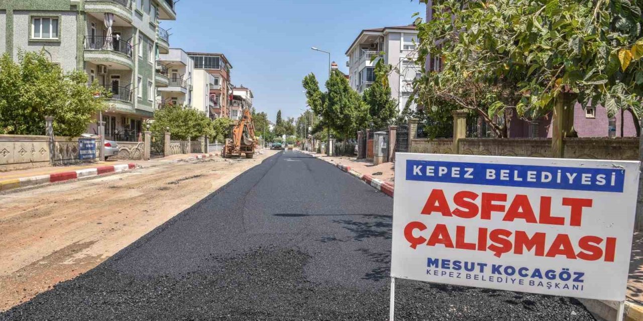 Kepez Belediyesi Işık Caddesi'ni Yeniliyor