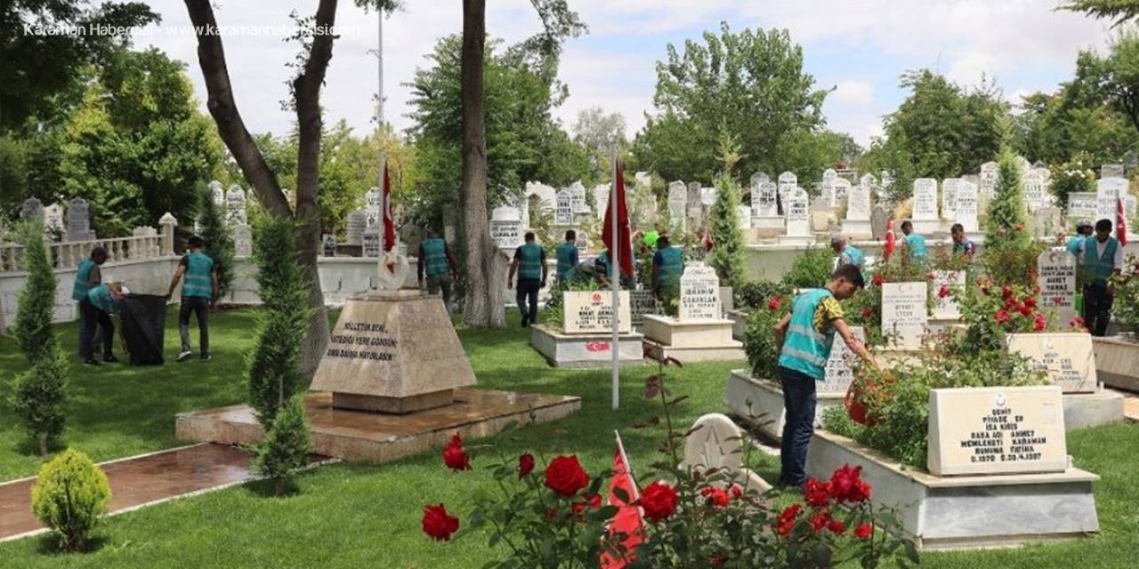 Karaman’da Hükümlüler Şehitlikleri Temizledi