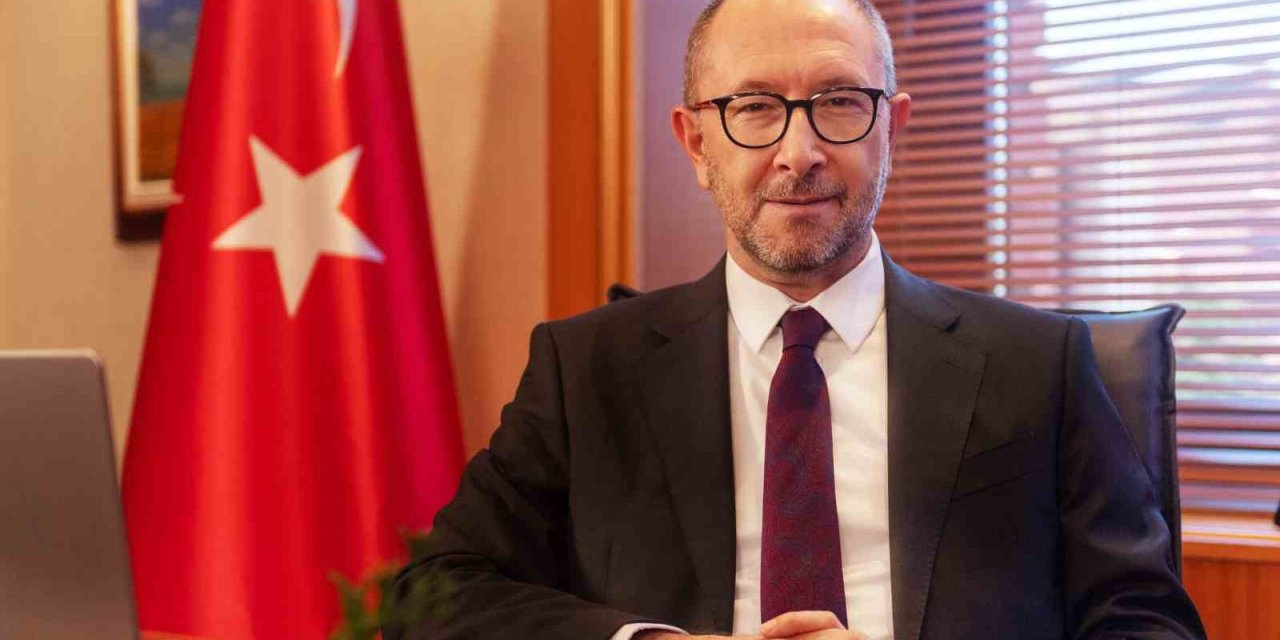 Prof. Dr. Fuat Erdal: "cumhurbaşkanımıza Teveccühlerinden Dolayı Şükranlarımı Sunuyorum"