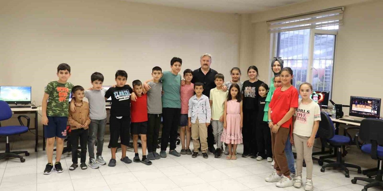 Başkan Palancıoğlu Fedakar Gülderen Sosyal Tesisleri’nde Öğrencilerle Bir Araya Geldi