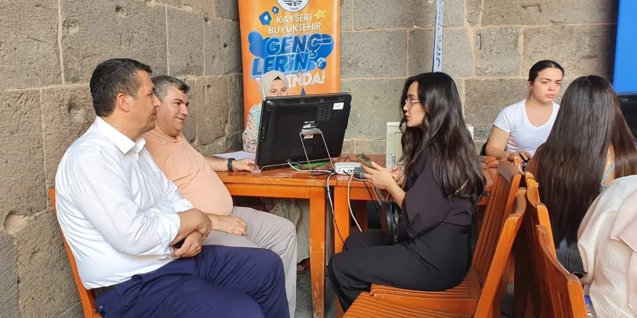 Kaymek’in Tercih Danışmanlığı Merkezi’ne Yoğun İlgi